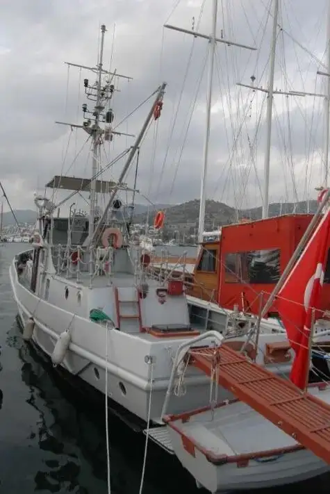 Πυροσβεστικό σκάφος προς πώληση