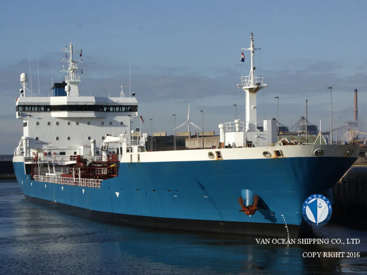 Δεξαμενόπλοιο πετρελαίου/χημικών προϊόντων προς πώληση
