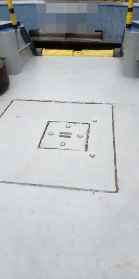 Ρυμουλκό πλοίο προς πώληση