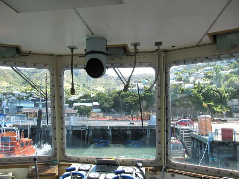 Ρυμουλκό πλοίο προς πώληση