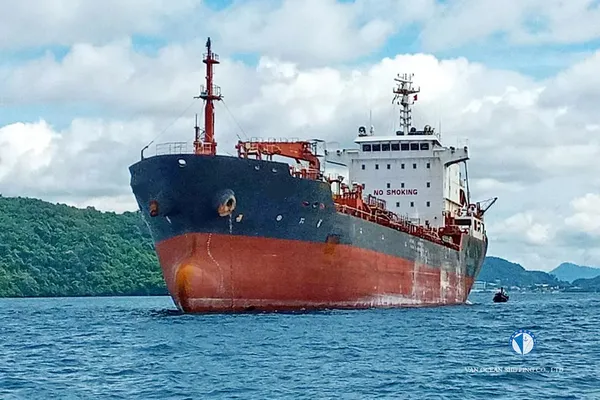 Oil/Chemical tanker for sale