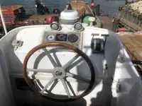 Ρυμουλκό πλοίο προς πώληση