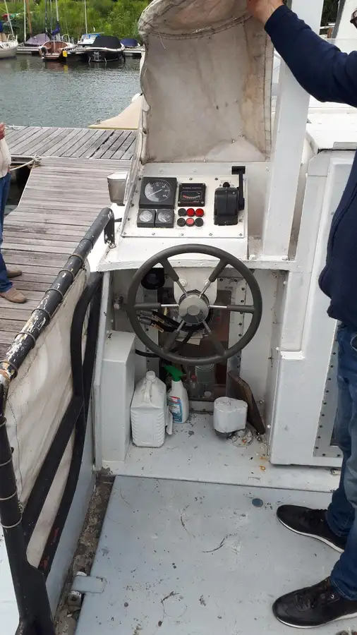 Πλοίο τοπογραφικής έρευνας προς πώληση