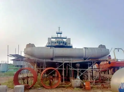 Ρυμουλκό πλοίο προς πώληση