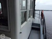 Ρυμουλκό πλοίο προς πώληση