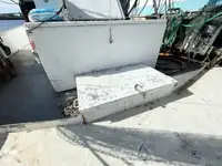 Τράτα προς πώληση