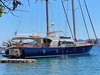 Γιοτ προς πώληση