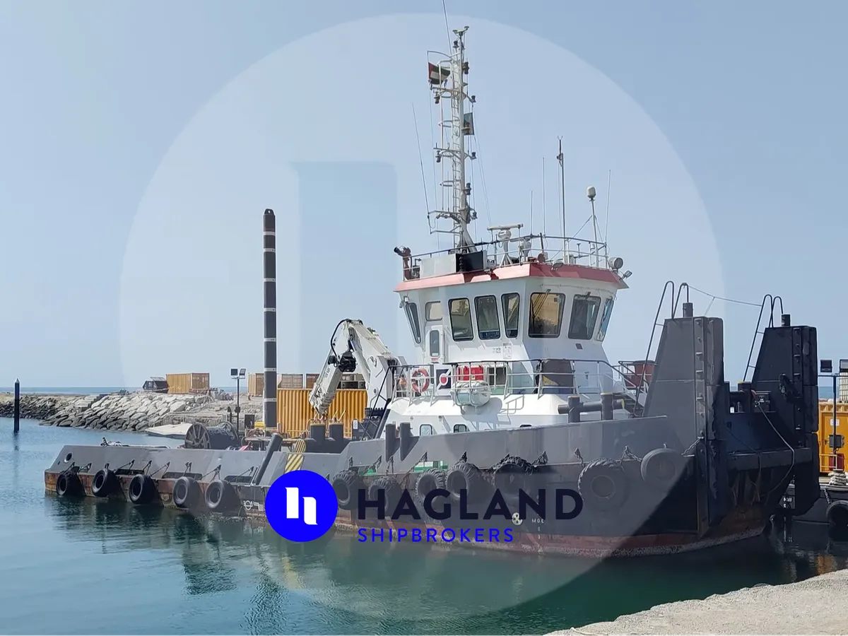 Ρυμουλκό πλοίο προς πώληση