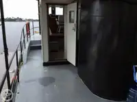 Ρυμουλκό πλοίο προς πώληση