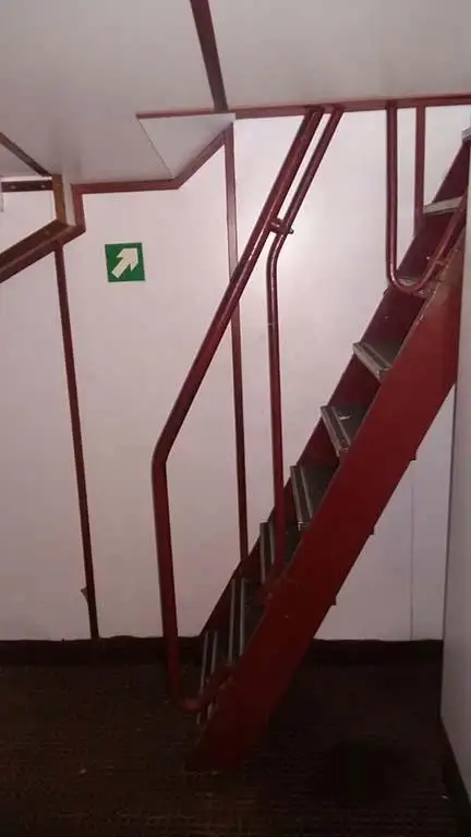 Ρυμουλκό πλοίο προς πώληση