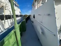 Πλοίο μεταφοράς προσωπικού προς πώληση