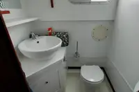 Τράτα προς πώληση