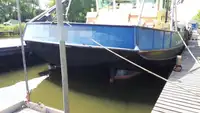 Τράτα προς πώληση