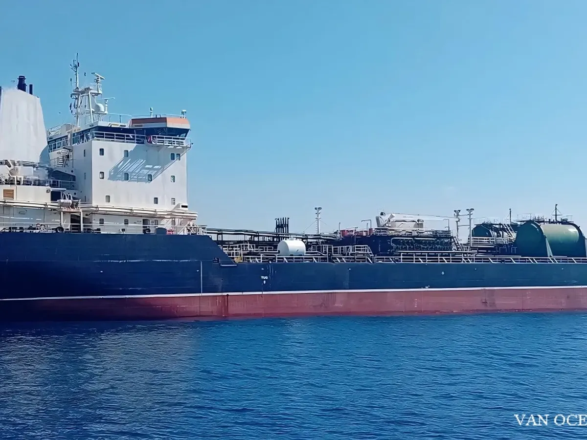 Δεξαμενόπλοιο πετρελαίου/χημικών προϊόντων προς πώληση