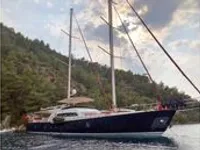 Γιοτ προς πώληση
