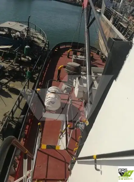 Ρυμουλκό πλοίο προς πώληση