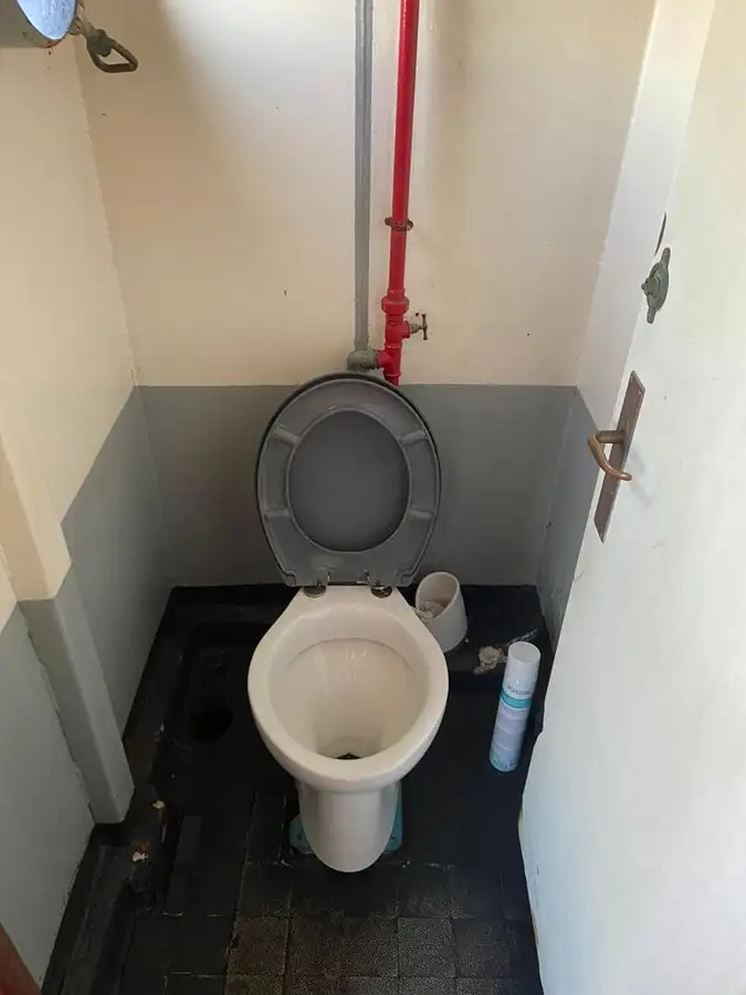 Ρυμουλκό πλοίο προς πώληση