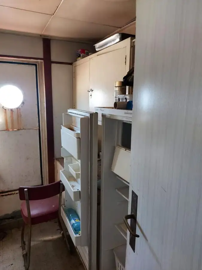 Ρυμουλκό πλοίο προς πώληση