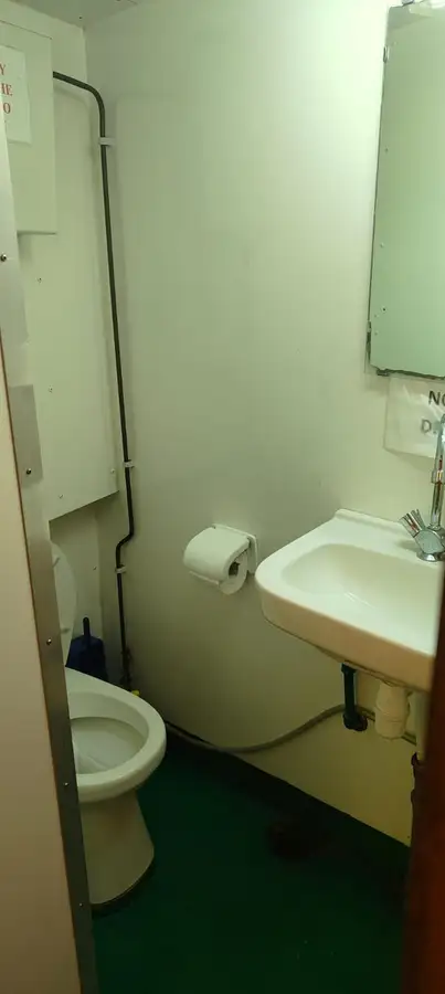 Πλοίο υποστήριξης προς πώληση