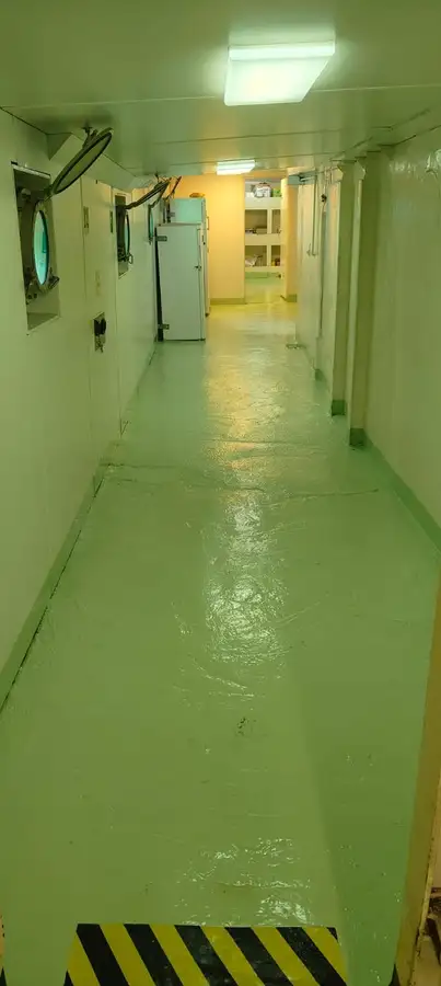 Πλοίο υποστήριξης προς πώληση