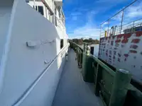 Πλοίο μεταφοράς προσωπικού προς πώληση