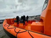 Άκαμπτη φουσκωτή βάρκα προς πώληση