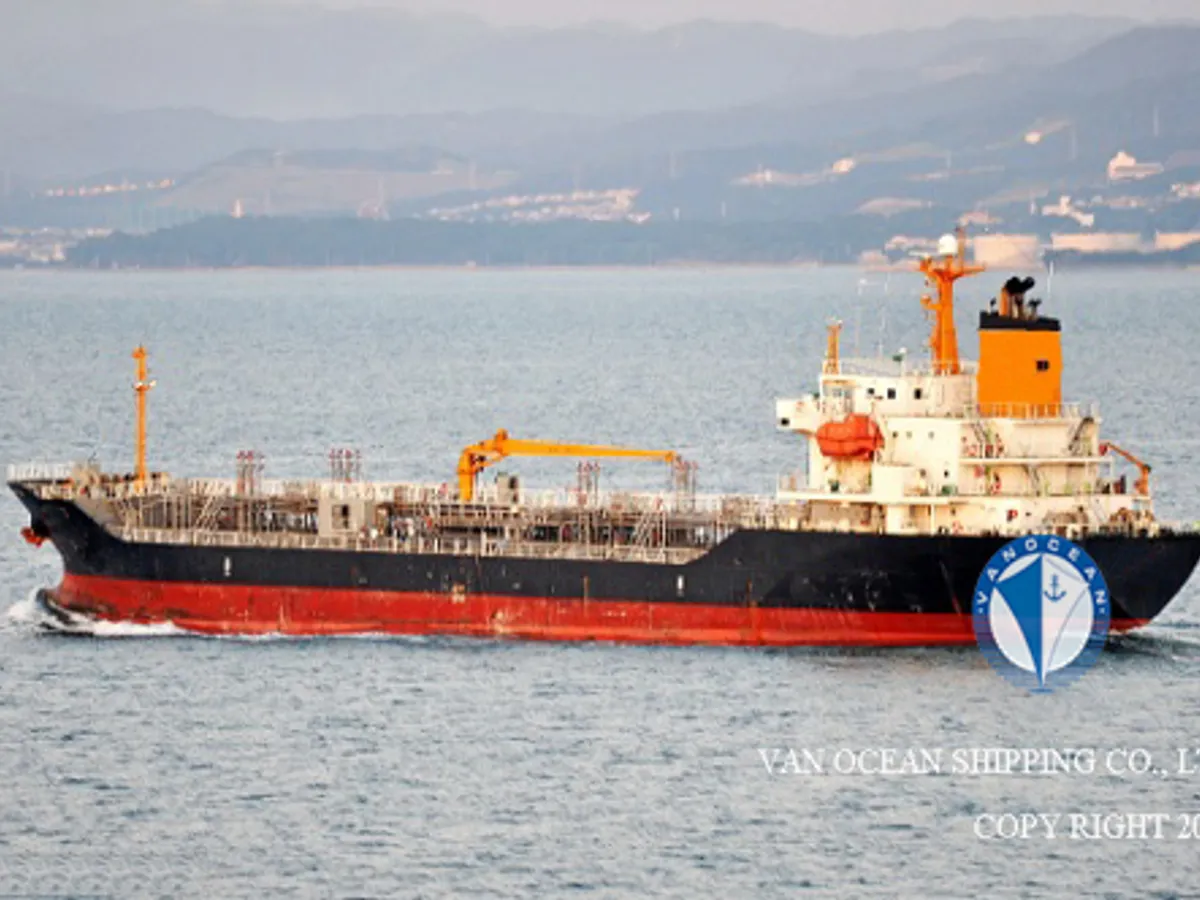 Δεξαμενόπλοιο πετρελαίου/χημικών προϊόντων προς πώληση