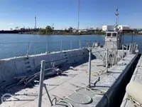 Πλοίο αποβατικής προέλευσης, δεξαμενόπλοιο προς πώληση