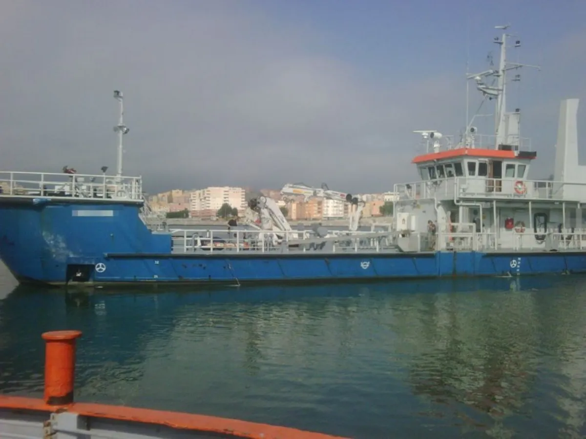 Εργατικά πλοία προς πώληση