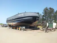 Ρυμουλκό πλοίο προς πώληση