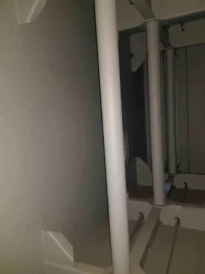 Αμφοβόλο προς πώληση