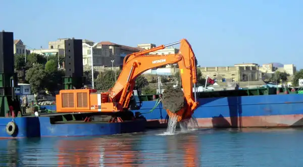 Ρυμουλκό πλοίο προς πώληση
