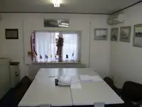 Αμφοβόλο προς πώληση