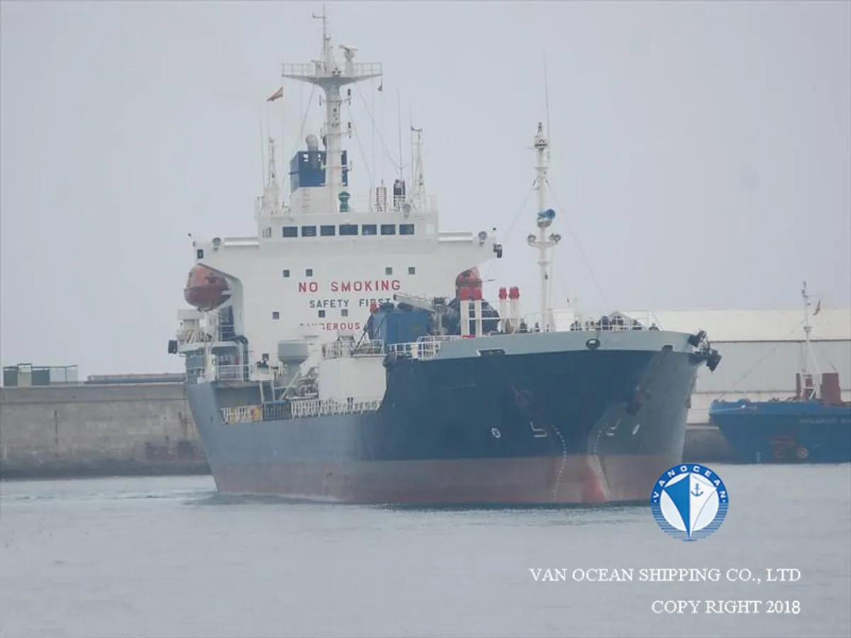 Δεξαμενόπλοιο πετρελαίου/χημικών προϊόντων προς πώληση