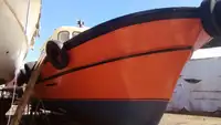 Ρυμουλκό πλοίο προς πώληση