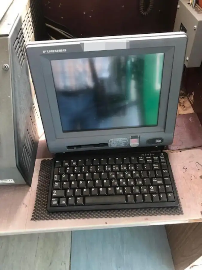 Ρυμουλκό πλοίο προς πώληση