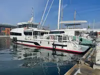 Ρυμουλκό πλοίο προς πώληση