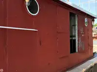 Ρυμουλκό πλοίο προς πώληση