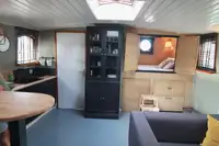 Πλωτό ξενοδοχείο προς πώληση
