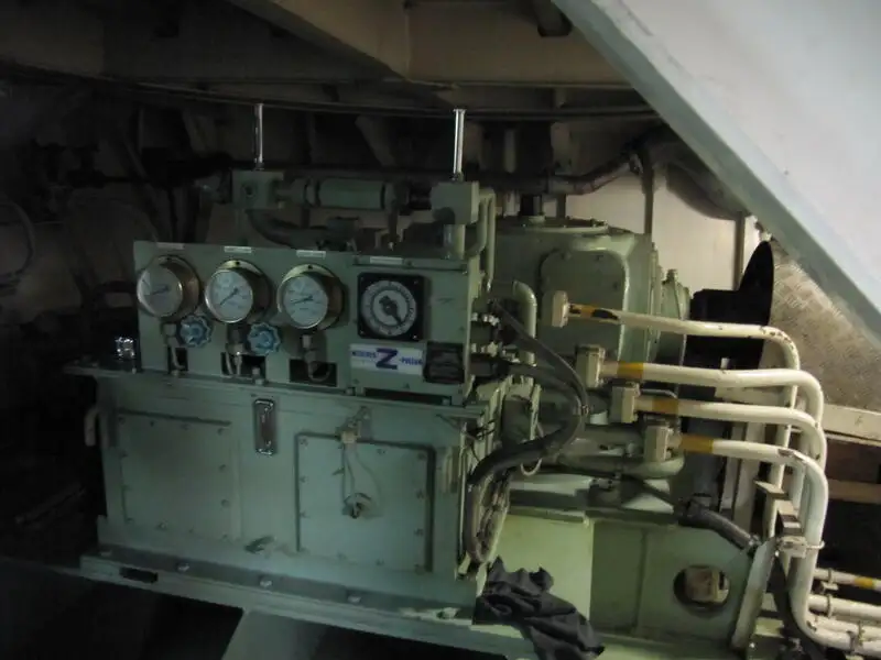 Ρυμουλκό πλοίο προς πώληση