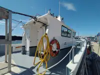Πλοίο μεταφοράς προσωπικού προς πώληση