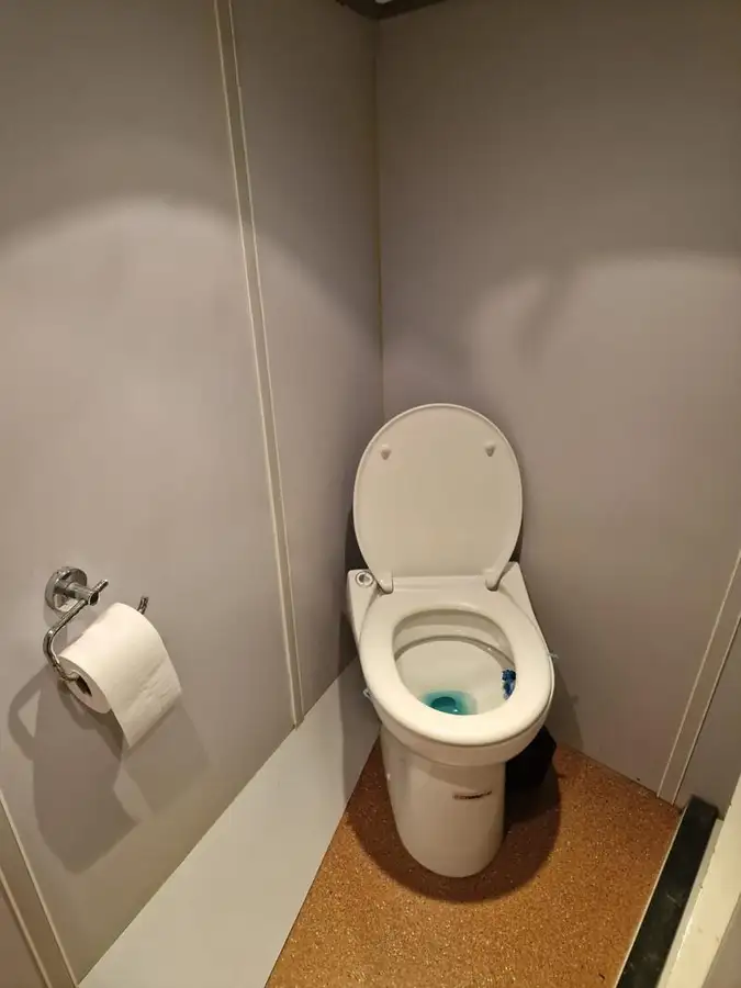 Ρυμουλκό πλοίο προς πώληση