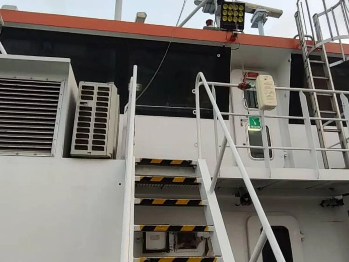 Πλοίο μεταφοράς προσωπικού προς πώληση