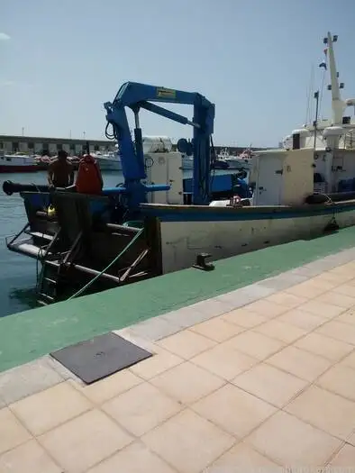 Εργατικά πλοία προς πώληση