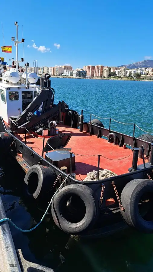 Εργατικά πλοία προς πώληση