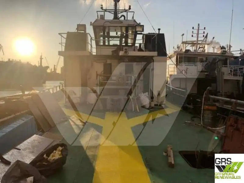 Ρυμουλκό πλοίο προς πώληση