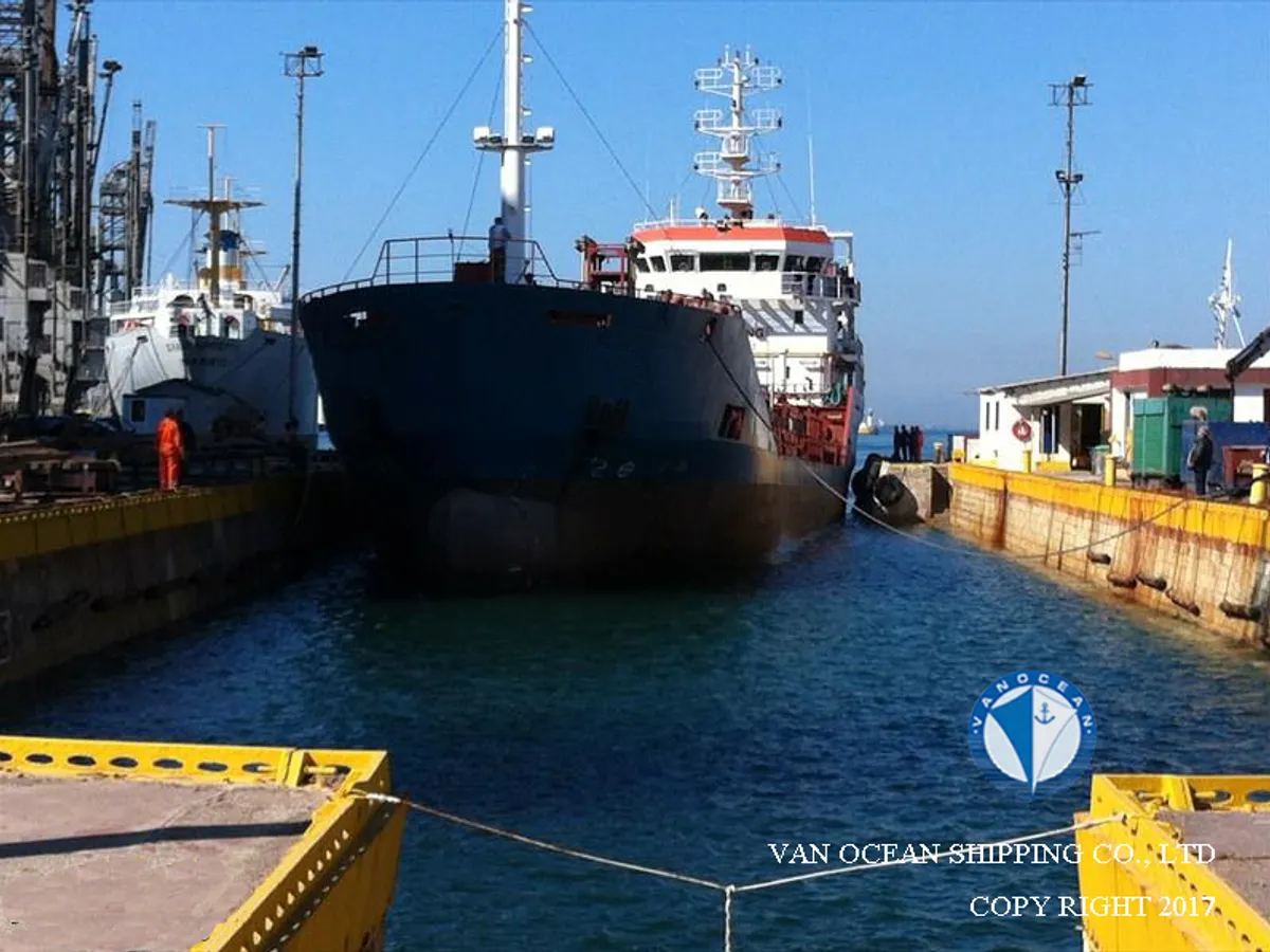 Δεξαμενόπλοιο πετρελαίου/χημικών προϊόντων προς πώληση