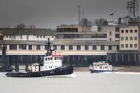 Ρυμουλκό πλοίο προς πώληση