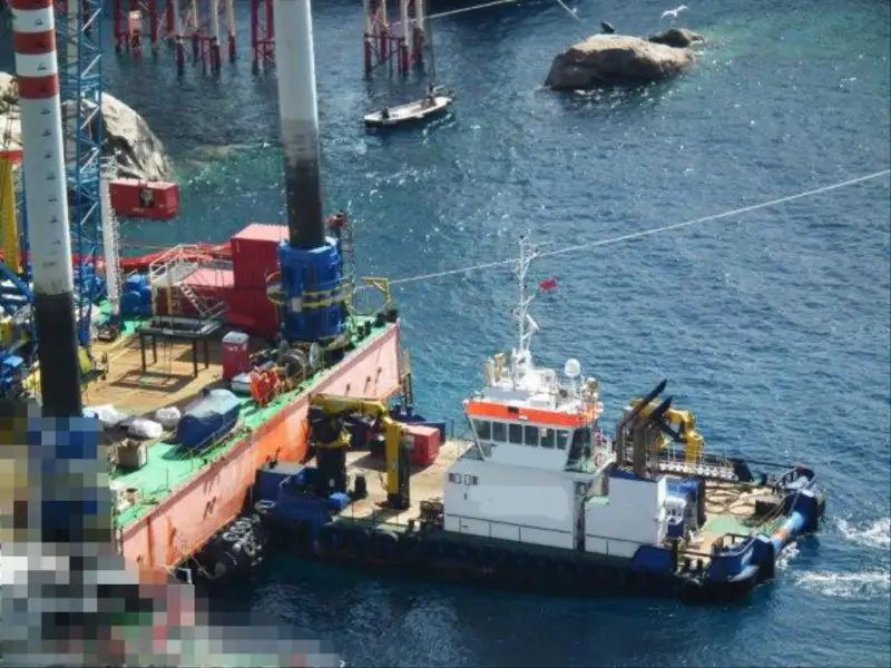 Ρυμουλκό πλοίο προς πώληση