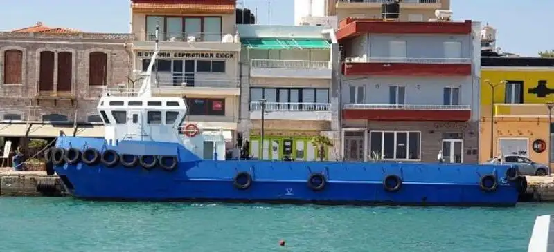 Ρυμουλκό πλοίο προς πώληση